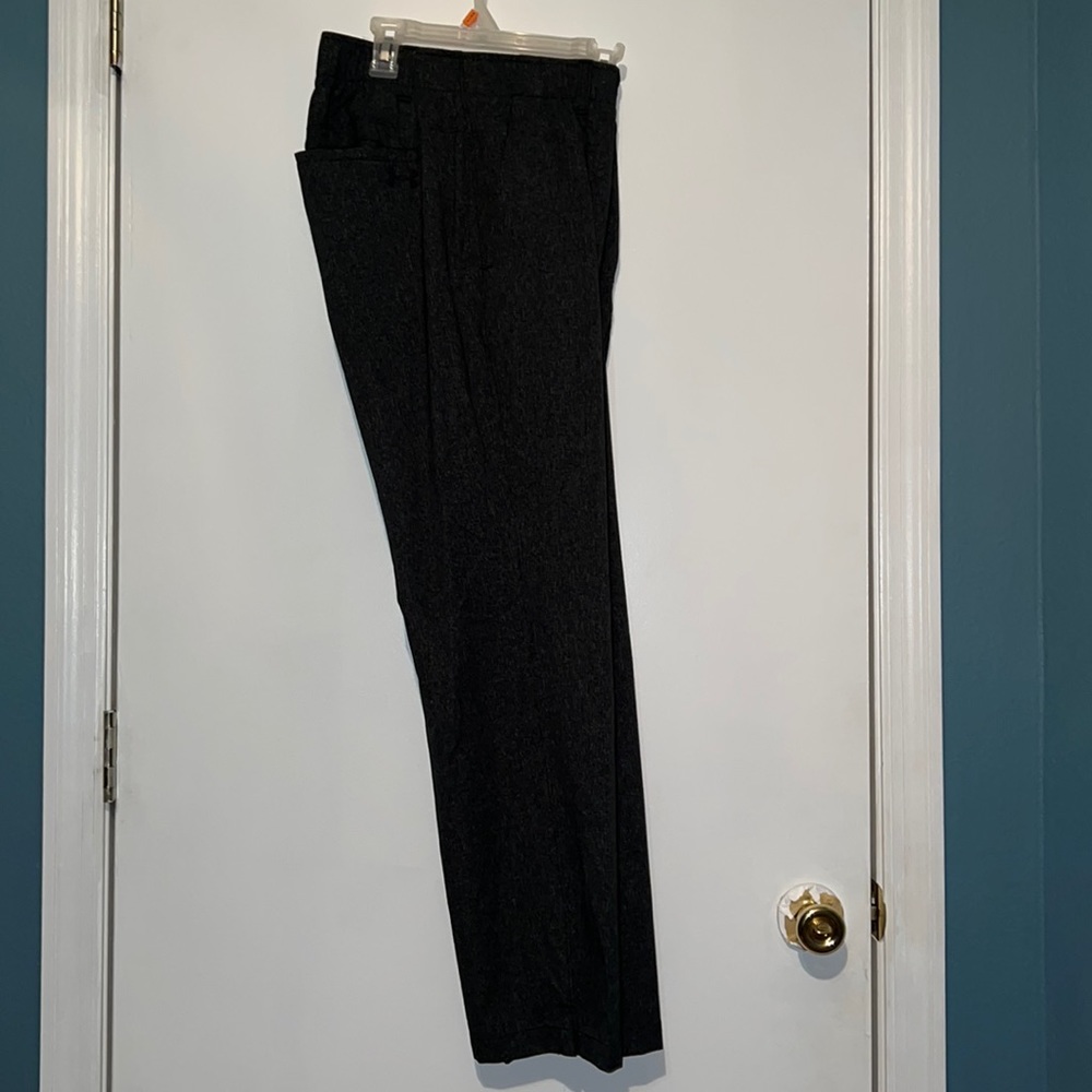 Under Armour golf pants